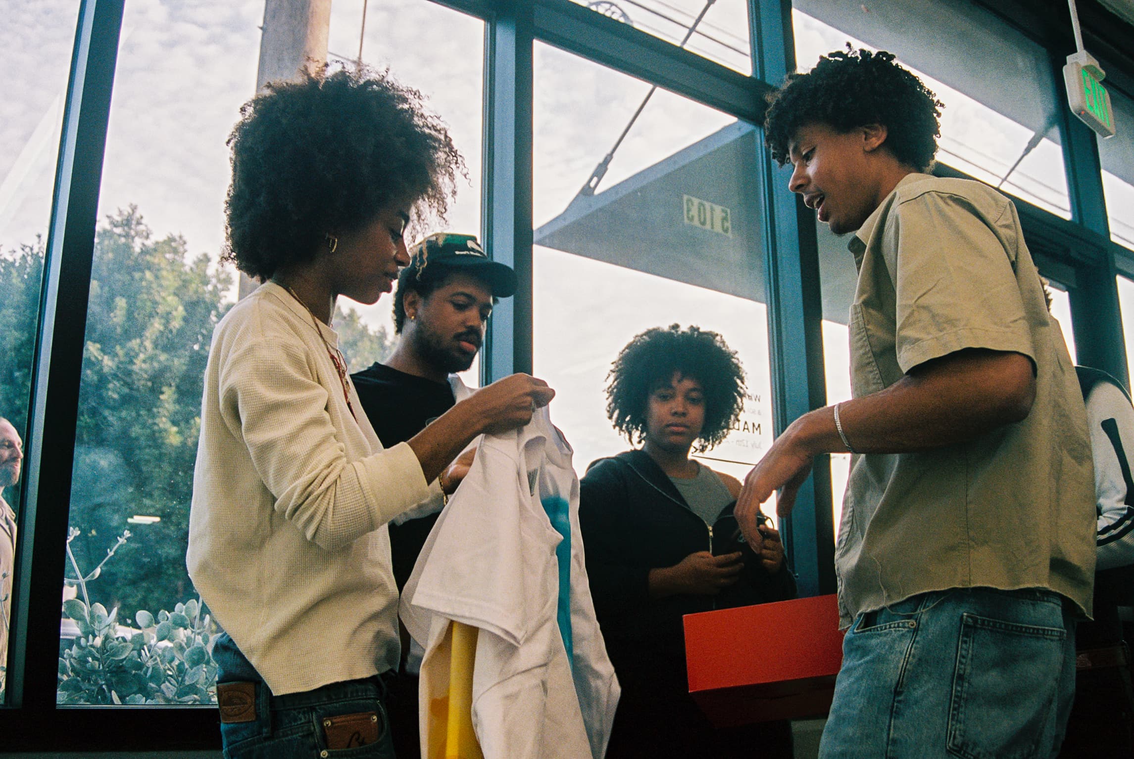 Teoni for artist2artist